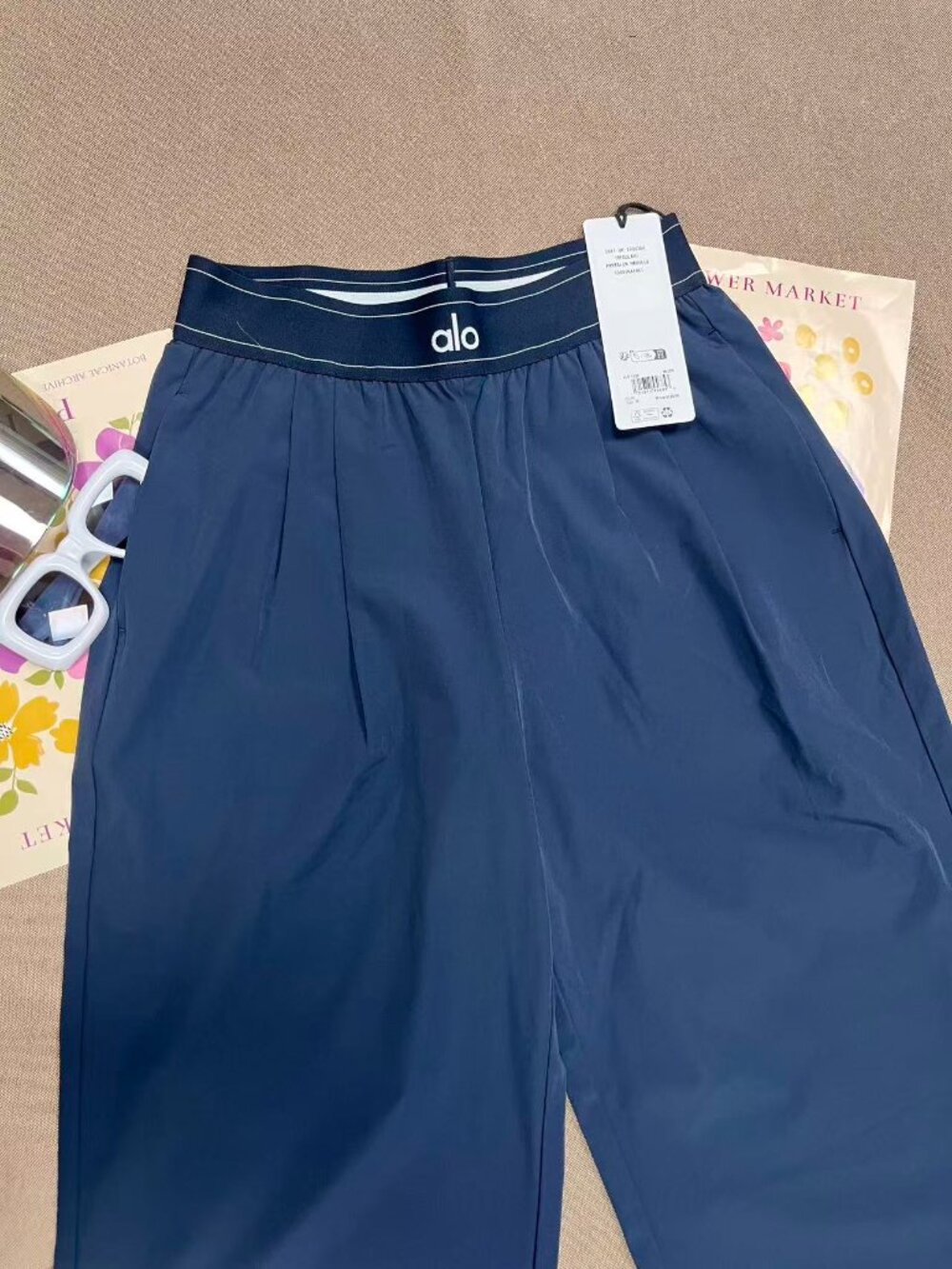 🐬NWT ALO Yoga Suit Up Trouser Navy Blue (Regular) 🛫Everyday Wear - Picture 5 of 8